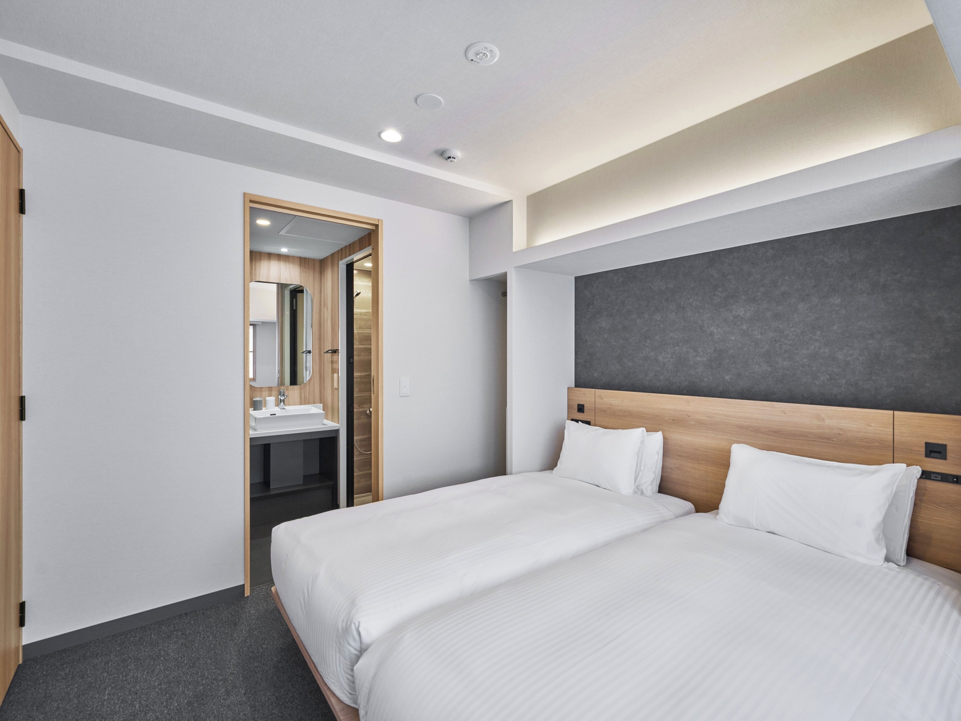 Apartamento superior, no fumadores (One-Bedroom Family, for 6) | Edredones de plumas, caja fuerte, cunas gratuitas y wifi gratis