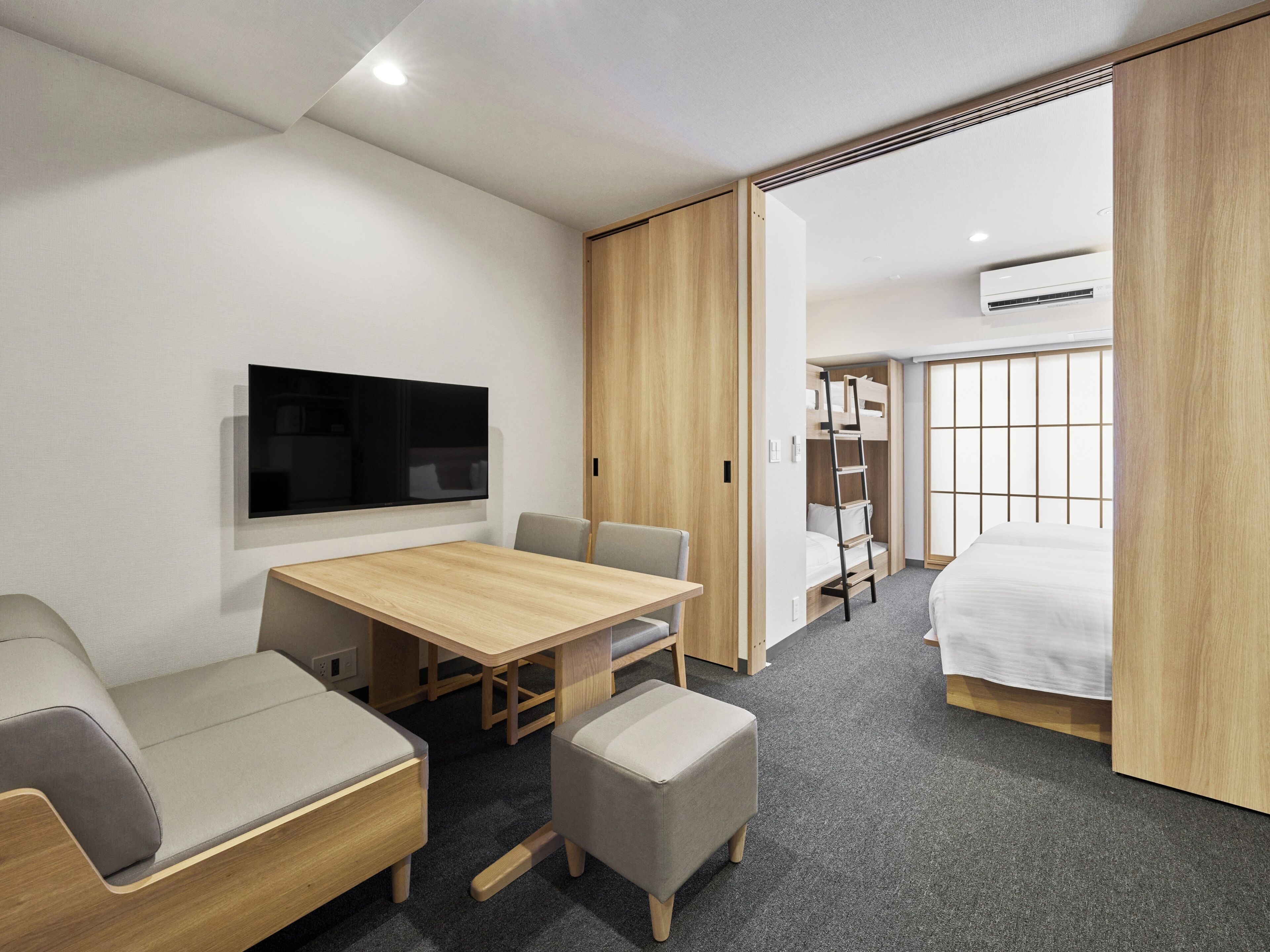 Familiekamer, niet-roken (One-Bedroom, Apartment) | Donsdekens, een kluis op de kamer, gratis babybedden, gratis wifi