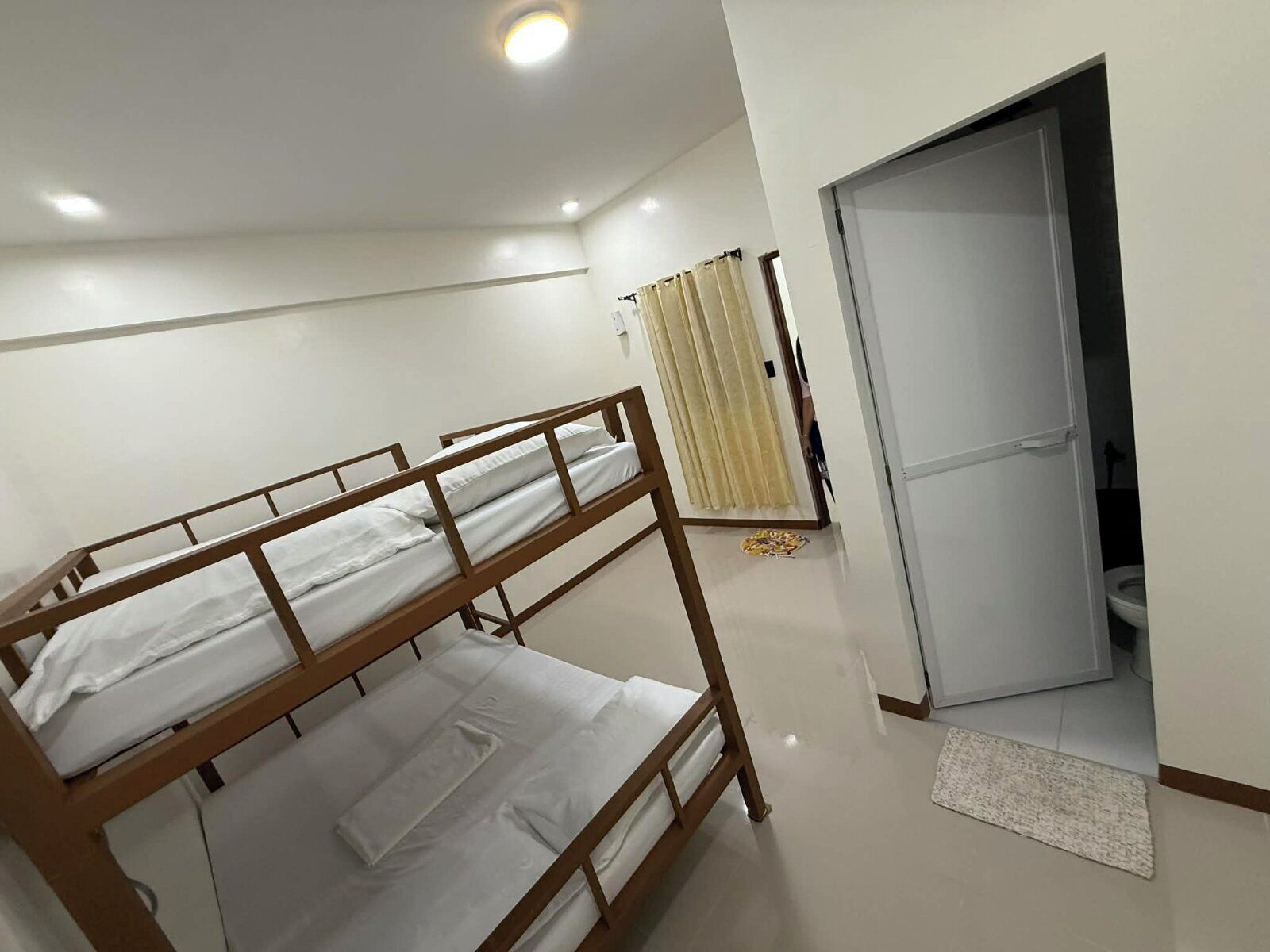 Superior Quadruple Room | Free WiFi