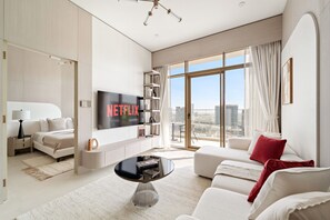 TV - Bright and Modern One Bedroom in JVC (Dubai)