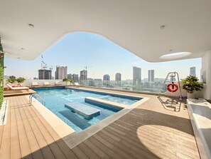 Pool - Contemporary One Bedroom Apartment in JVC (Dubai)