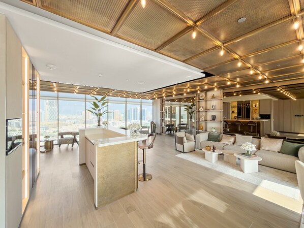 Lobby - Contemporary One Bedroom Apartment in JVC (Dubai)
