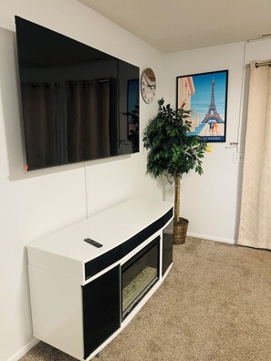 Interior - Spacious2 - bedroom condo in tranquil (Reynoldsburg)