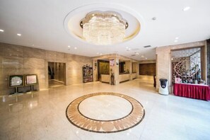 Interior - Lotus Hotel (Chengdu Kuanzhai Alley People's Park) (Chengdu)