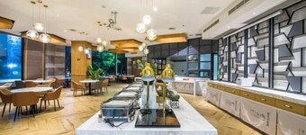 Yangjiang Jiangcheng Junyi Square Atour X Hotel