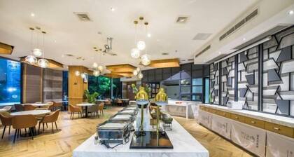 Yangjiang Jiangcheng Junyi Square Atour X Hotel