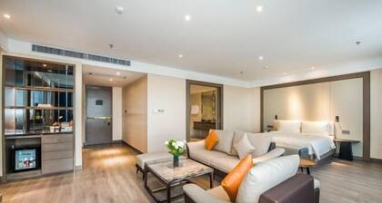 Yangjiang Jiangcheng Junyi Square Atour X Hotel