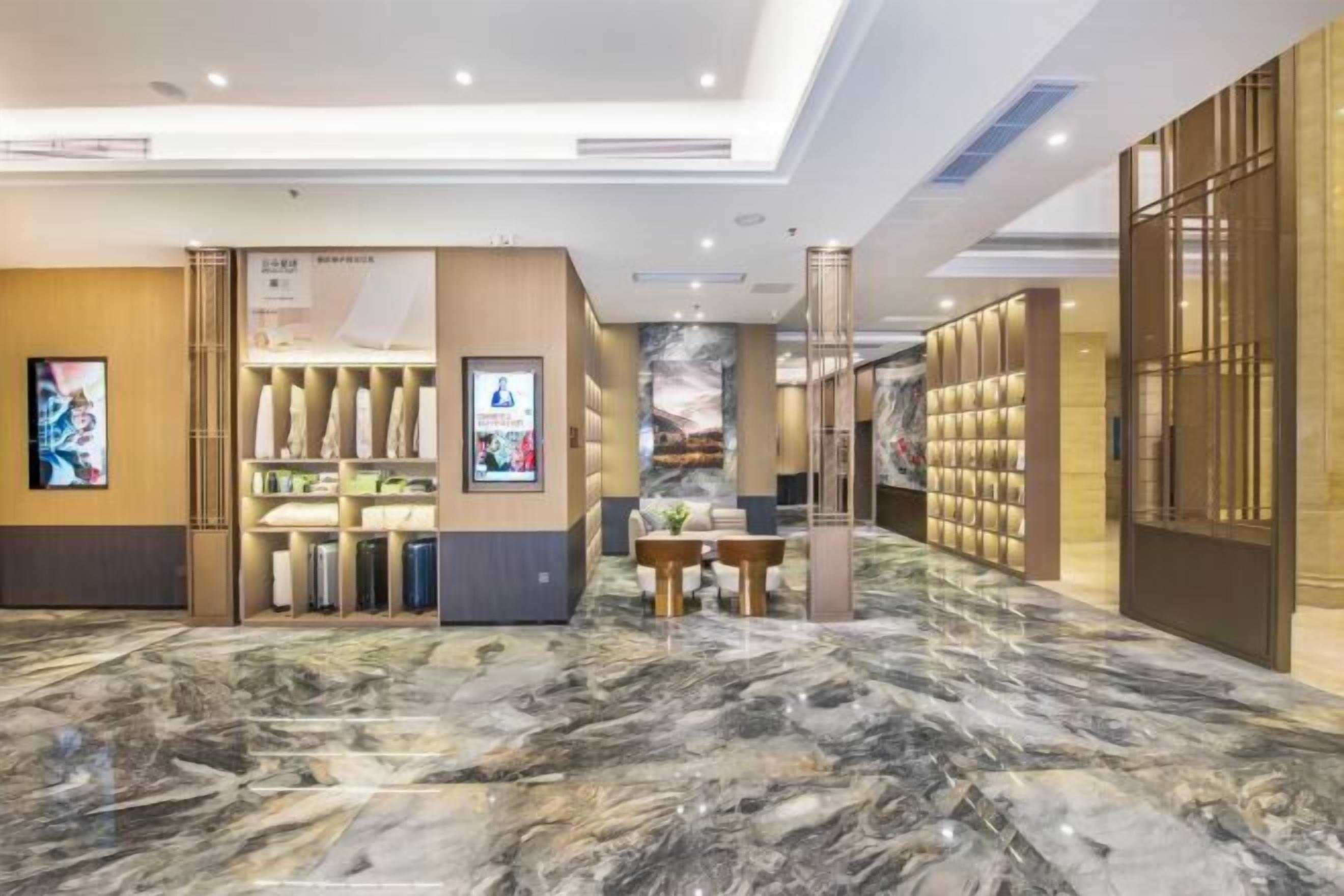 المنشأة من الداخل