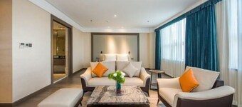 Yangjiang Jiangcheng Junyi Square Atour X Hotel