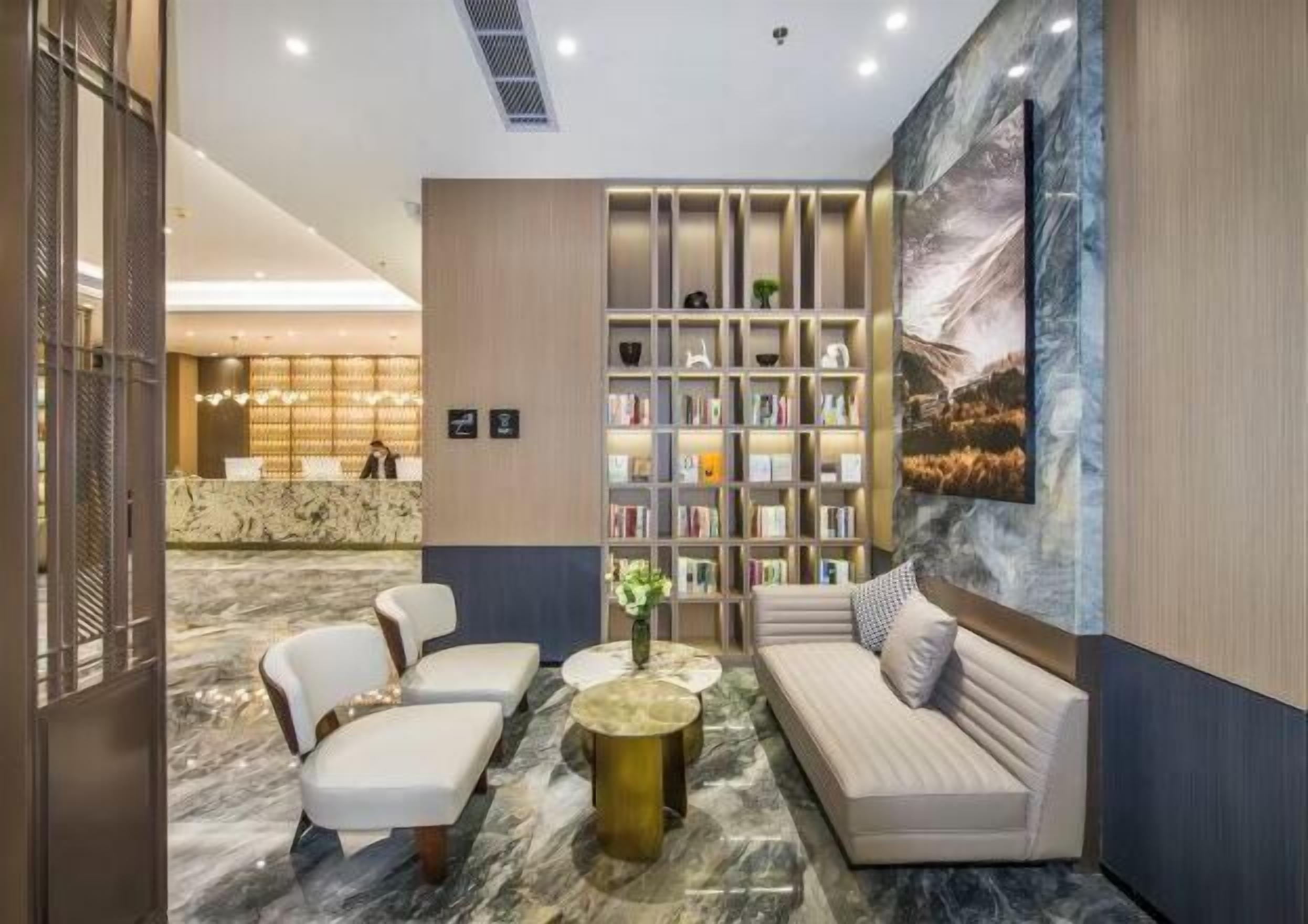 المنشأة من الداخل