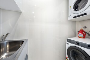 Interior - Chic 2BR Apartment – Easy City & Airport Access (Mascot)