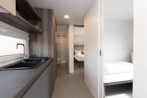 Mobile Home | Private kitchen - Mobilehome auf dem Vital Camp Bayerbach (Bayerbach)
