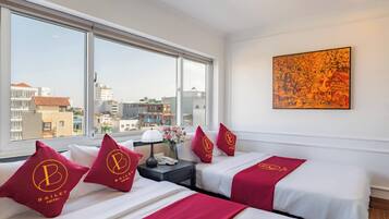 Deluxe driepersoonskamer | Uitzicht op de stad