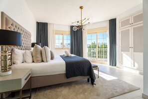 6 habitaciones, tabla de planchar con plancha, internet y ropa de cama 