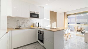 Apartment | Private kitchen - Elegant apt With Balcony Near the Beaches - Cannes (Cannes)
