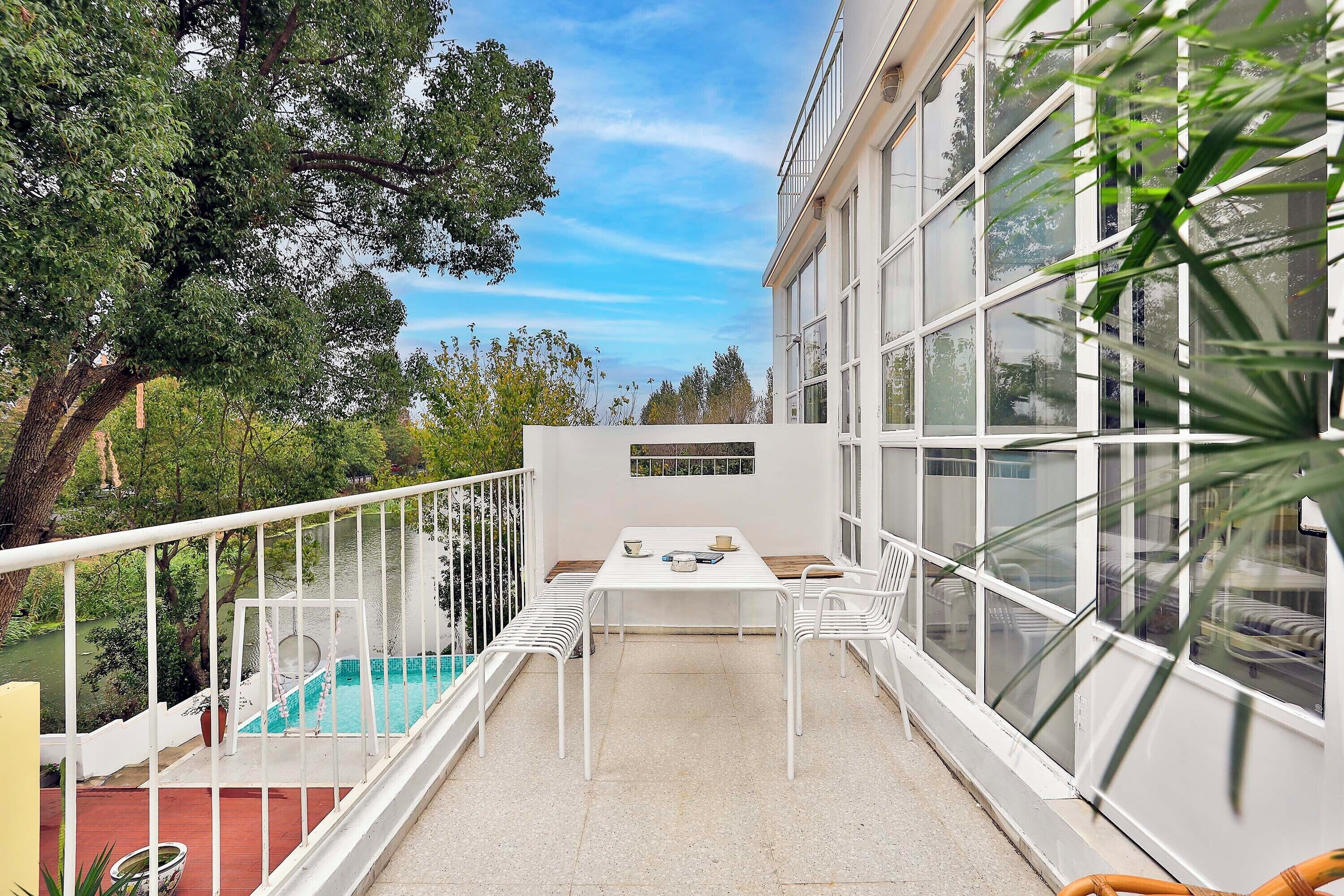 Romantisches Doppelzimmer, Flussblick | Balkon