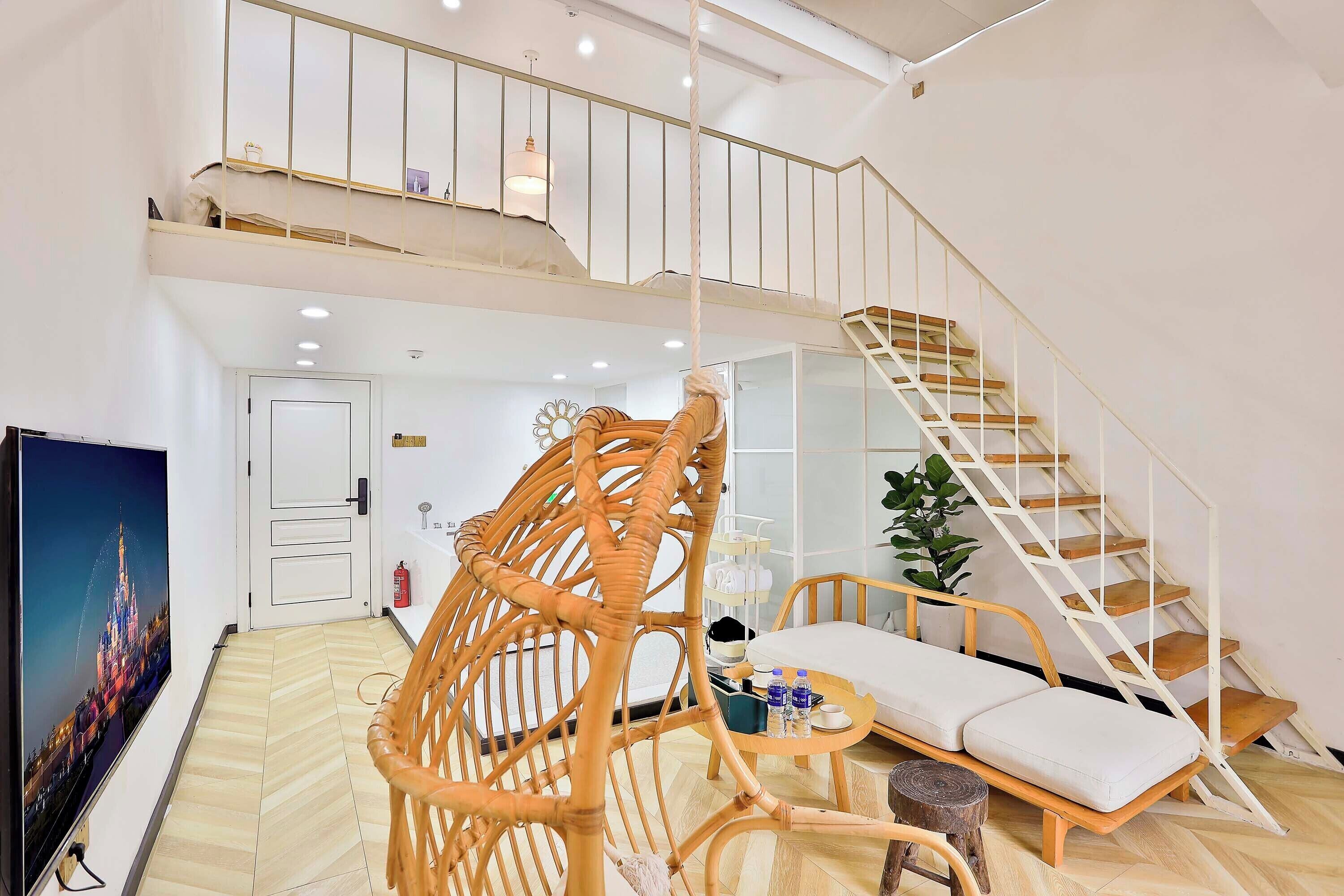 Familien-Maisonette, Flussblick | Schreibtisch, laptopgeeigneter Arbeitsplatz, Verdunkelungsvorhänge