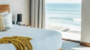 Iron/ironing board, travel crib, free WiFi, bed sheets