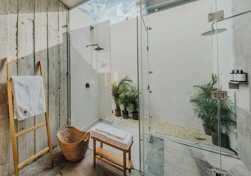 Tankah Arthouse, Tulum Beachfront – Chef Included