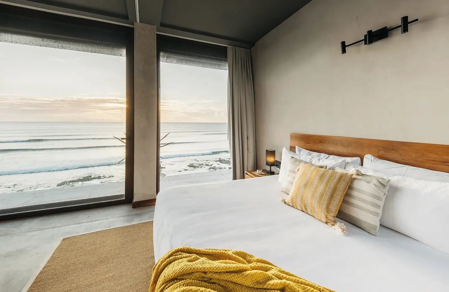 Iron/ironing board, travel crib, free WiFi, bed sheets