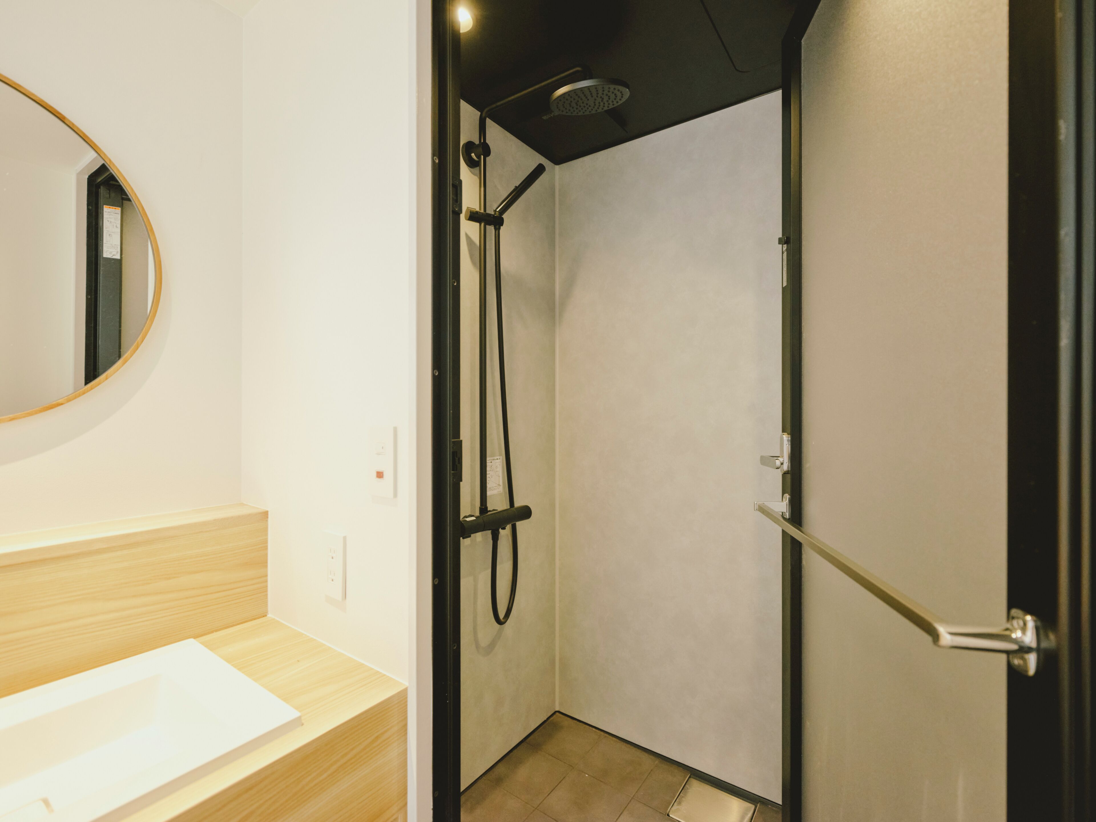 Suite, Mountain View | Bathroom | Hydromassage showerhead, hair dryer, towels, shampoo