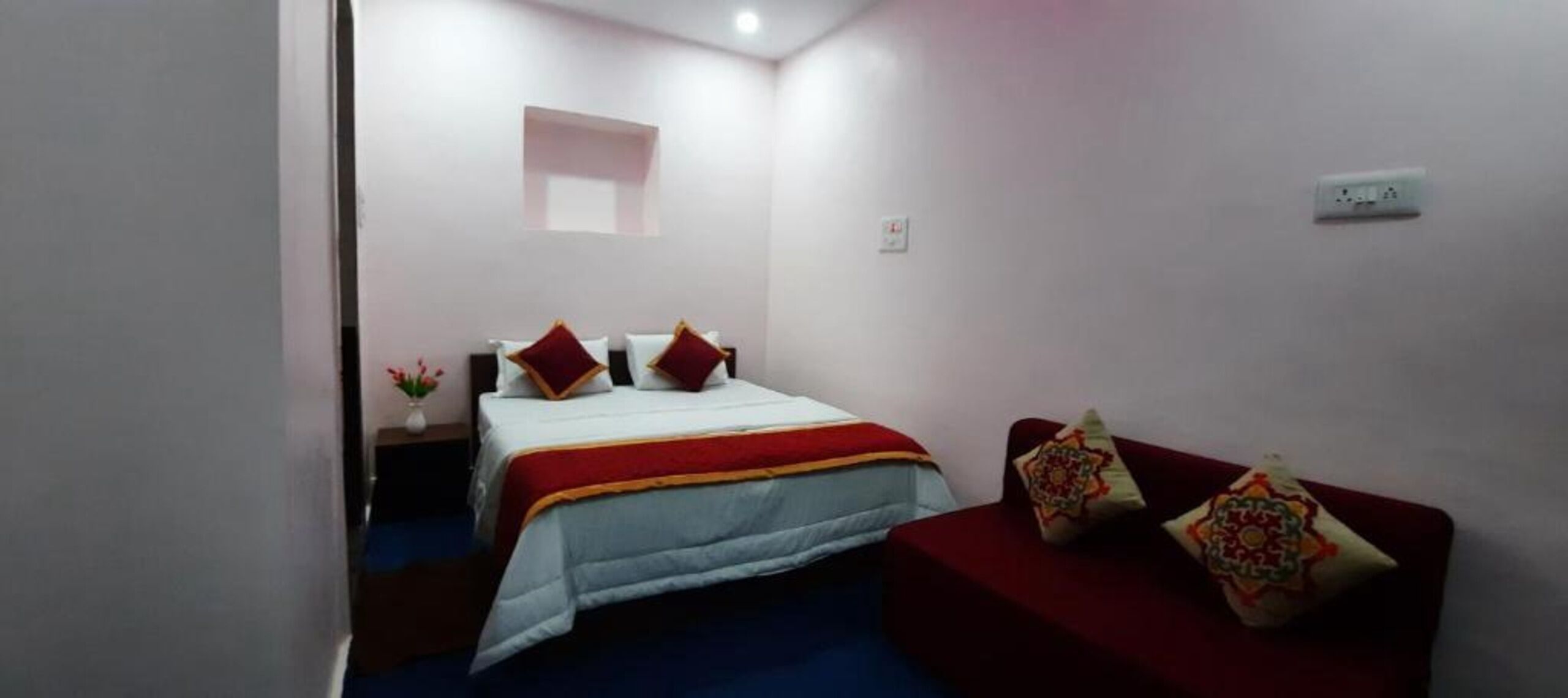 Deluxe Double Room | Free WiFi