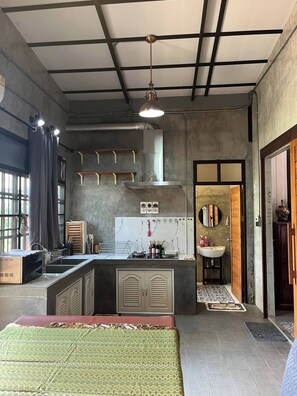 Fridge, microwave, stovetop, toaster