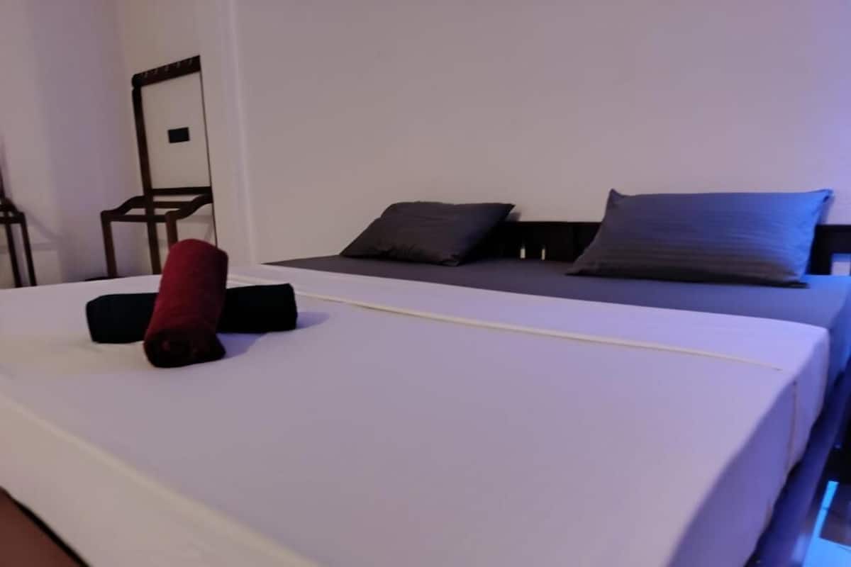 Comfort Triple Room, Non Smoking, Garden View | Desk, free WiFi