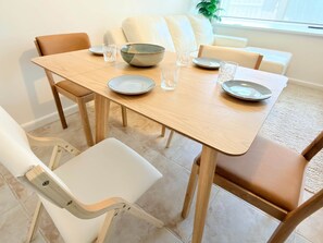 Dining - Ripponlea Sunny 1BR - Sleeps 2- 4 - AC, Laundry (Ripponlea)