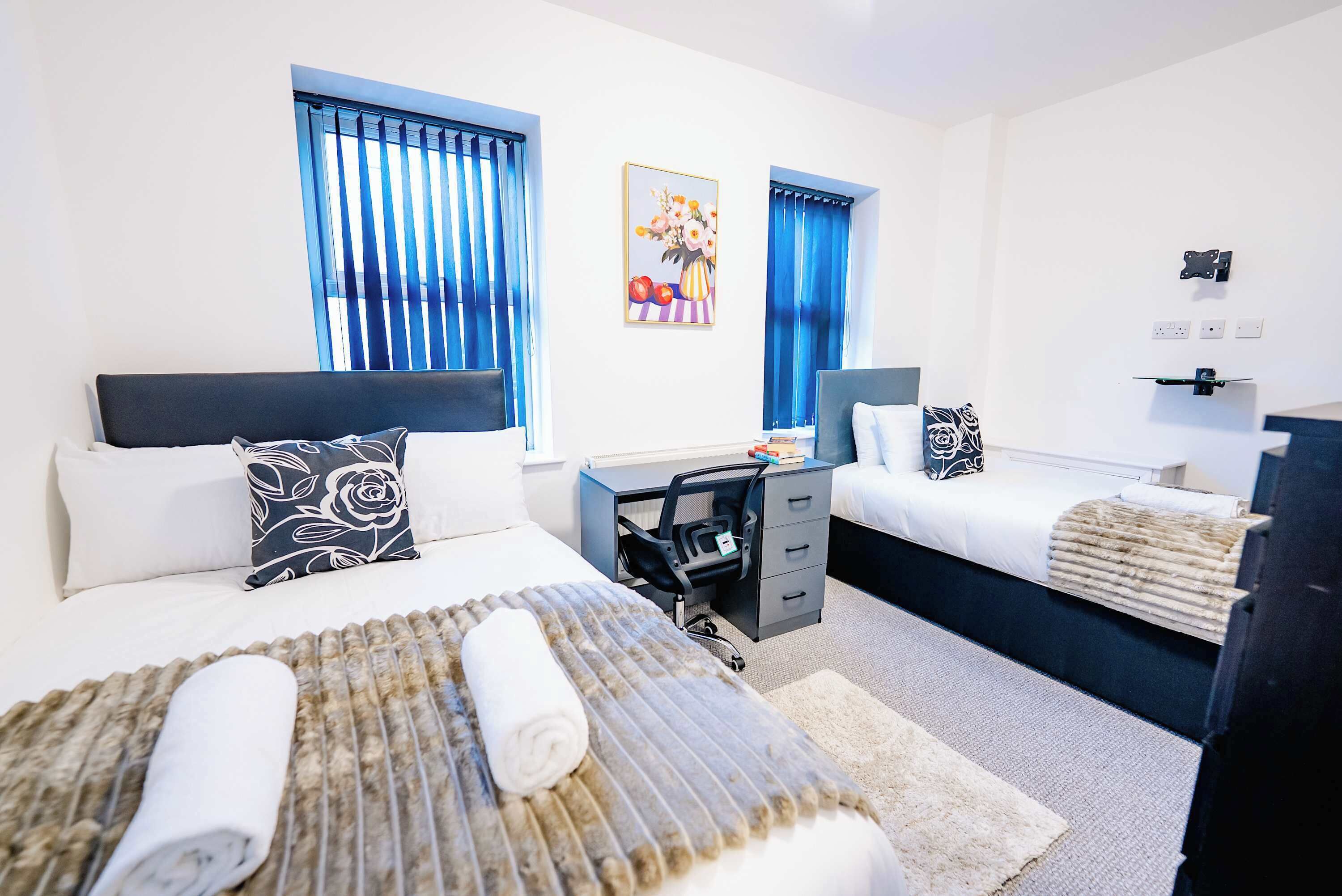 Strykjärn/strykbräda, wi-fi och sängkläder