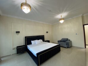 熨斗/熨衣板、上网接入、床单