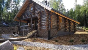 Exterior - Comfy Cabin Retreat for 8 with Hot Tub & Sauna (Oravasaari)