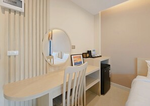 高級雙床房 | 遮光布/窗簾、免費無線上網、床單