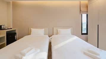 Quarto duplo superior | Cortinas blackout, Wi-Fi de cortesia, roupa de cama