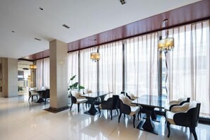 Dining - Jintai Hotel (Wuhan)