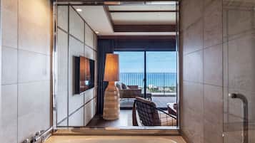 Suite Supérieure (High Floor with Lounge Access)