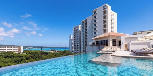 BLISSTIA SUITES & RESORT 沖縄恩納村