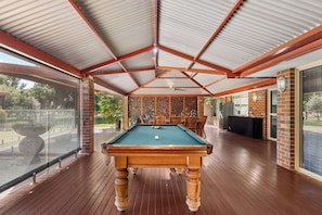 House | 5 bedrooms - Home Hearth A Sepal Stay (Perth)