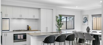 Bloom Brick A Sepal Stay