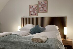 1 Schlafzimmer, Bügeleisen/Bügelbrett