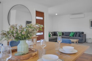 Interior - Goonawarra Getaway at Mooloolaba (Mooloolaba)