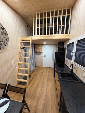 Interior - KE-Tiny Settlement House Paulchen (Oerlenbach)