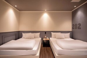 Deluxe Twin - Room Only | Wifi gratis 