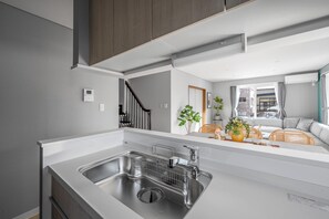 Fridge, microwave, stovetop, rice cooker - THE KAMUY FURANO (Nakafurano)