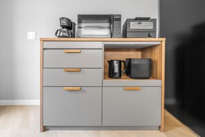 Fridge, microwave, stovetop, rice cooker - THE KAMUY FURANO (Nakafurano)