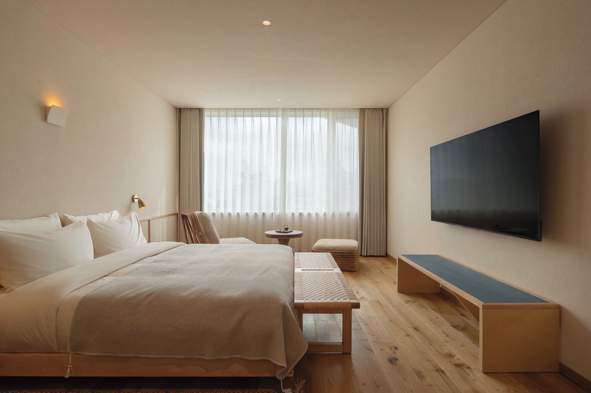 Chambre Double Sénior | Rideaux occultants, fer et planche à repasser, Wi-Fi gratuit