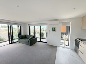 Interior - Modern, exclusive City Centre apartment in walking distance of stadium and CBD (Christchurch)