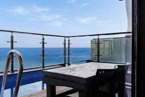 Basic Room, 1 Bedroom (A202) | 1 bedroom, free WiFi - Sokcho W&jiseda Spa Poolvilla (Sokcho)