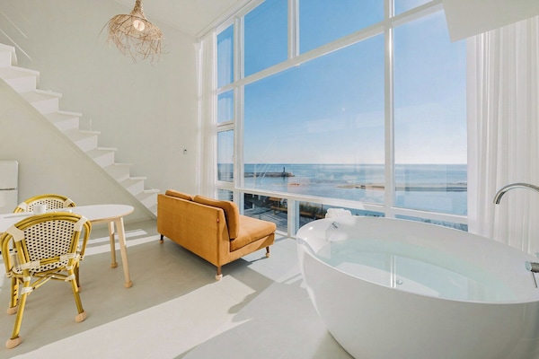 Basic Room, 1 Bedroom (401) | 1 bedroom, WiFi (free)