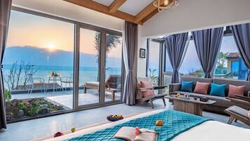 Phòng đôi Cao cấp, quang cảnh hồ | Minibar, bàn, khu vực làm việc phù hợp cho laptop, màn/rèm cản sáng